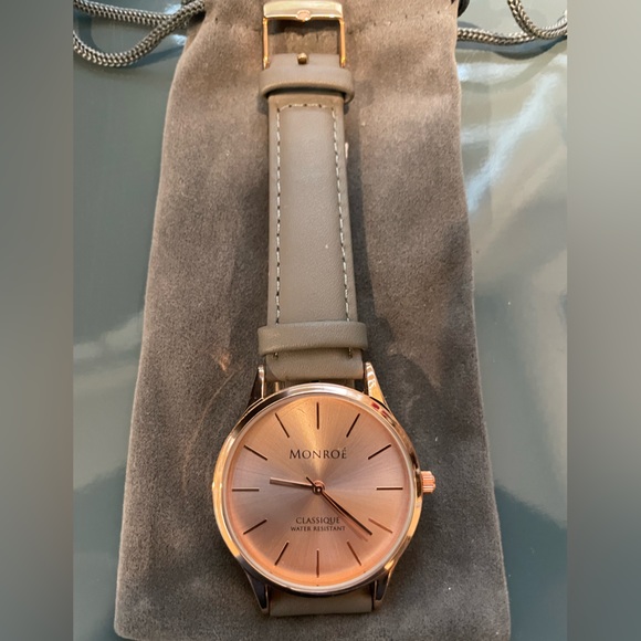 Monroé watch - rose gold face and charcoal leather strap - Picture 2 of 3